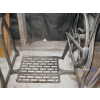 Image 4 : WOOD CABINET TREADLE SEWING MACHINE
