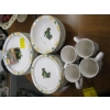 Image 1 : JOHN DEERE DISHES