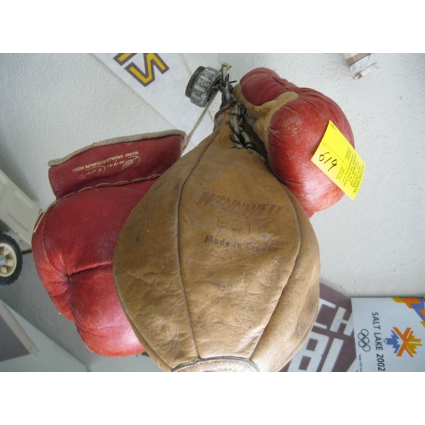 ASST. SPORTS COLLECTABLES - BOXING GLOVES, BAGS