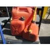 Image 2 : LOT OF FUEL CANS