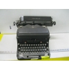Image 1 : VINTAGE REMINGTON TYPEWRITER