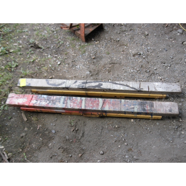 PAIR OF FOLDING SAWHORSES