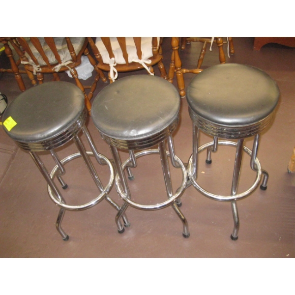 3 SWIVEL TOP CHROME BLACK STOOLS