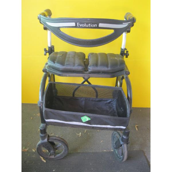 FOLDING 4 WHEEL WALKER