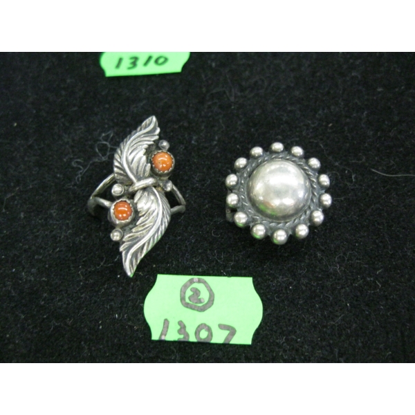 2 SILVER RINGS, SZ 6 & 7.5