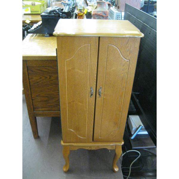 CASED LG. JEWELLERY BOX