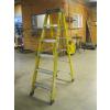 Image 1 : 6' FEATHER LITE ALUMINUM & FIBERGLASS STEPLADDER