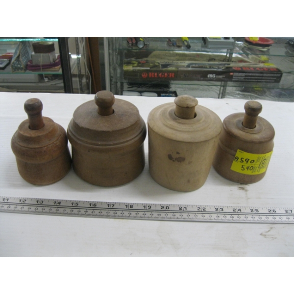 4 ROUND WOODEN BUTTER STAMPS