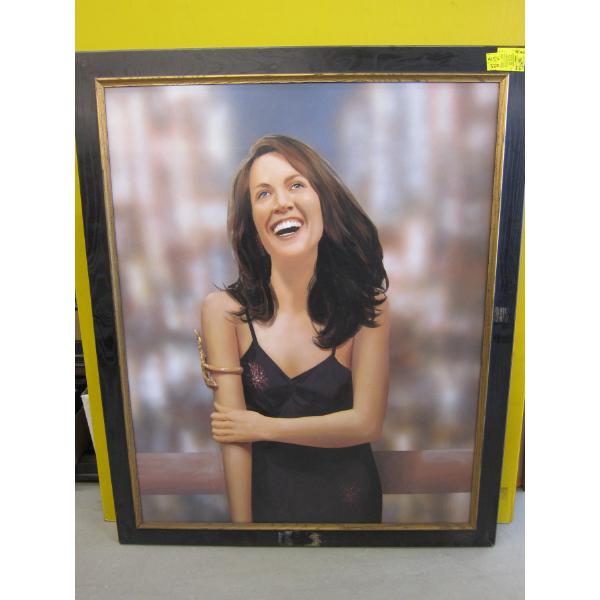 LG. PICTURE OF WOMAN