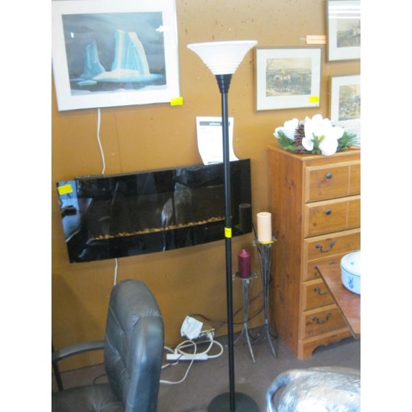 MODERN POLE LAMP