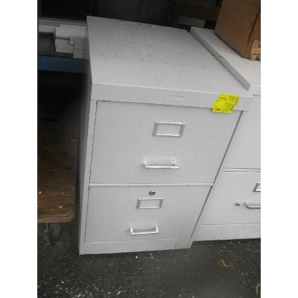 2 DRAWER LEGAL SIZE FILING CABINET
