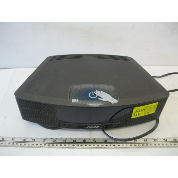 BOSE TABLETOP CD PLAYER RADIO, TOUCH CONTROL