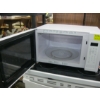 Image 2 : WHIRLPOOL WHITE MICROWAVE OVEN