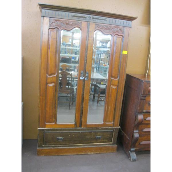 BEAUTIFUL CARVED FRONT DOUBLE MIRROR DOOR ANTIQUE WARDROBE W/STORAGE DRAWER