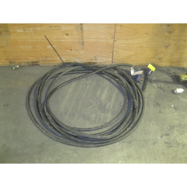 HEAVY DUTY 220V EXTENSION CORD