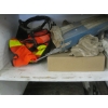 Image 3 : LINCOLN ELECTRIC WELDER ON ROLLING STAND W/ACCESS.