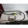Image 3 : MS2 MODULAR SPLICING HAND PUMP & AN AIR SANDBLASTER