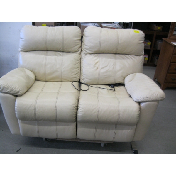 LEATHER DUAL RECLINER ELECTRIC LOVESEAT