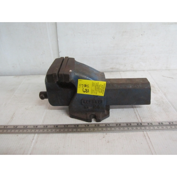 RECORD #100 BENCH VISE