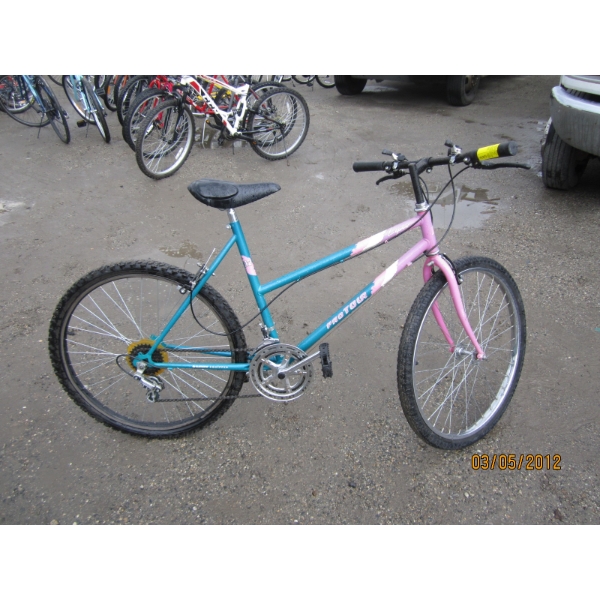 PROTOUR LYNX MOUNTAIN BIKE