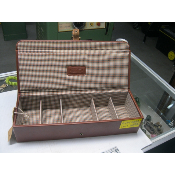 WATCH CASE