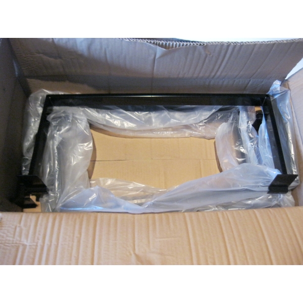 SLATWALL BLACK RECTANGULAR U SHAPE HAND RAILS - 6