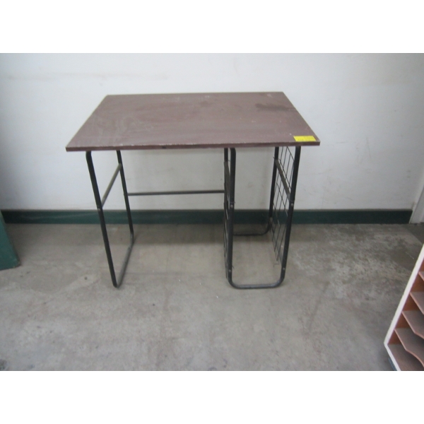 SM. STUDENT DESK