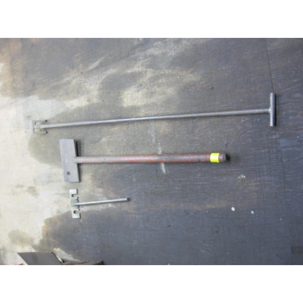 3 METAL POLES W/SCRAPER BLADES