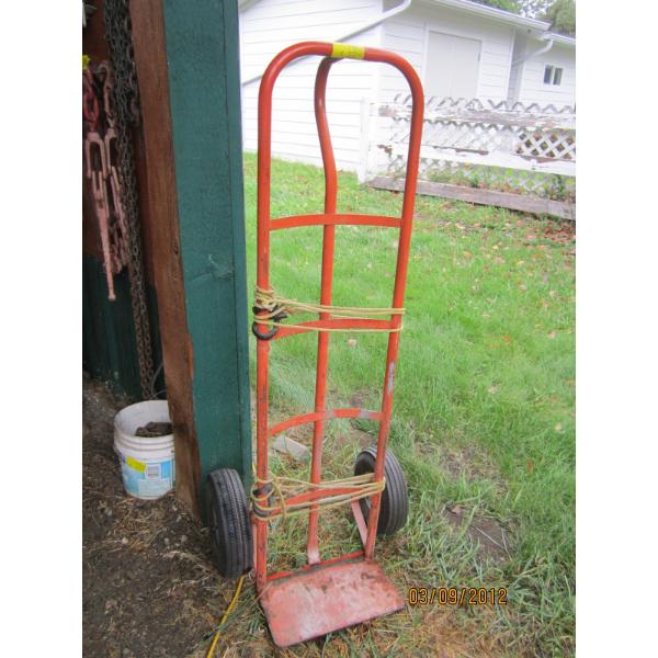 2 WHEEL HAND TRUCK
