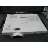 Image 2 : PANASONIC VW350WXGA PROJECTOR 4000 LUMENS W/REMOTE & CABLES IN CASE