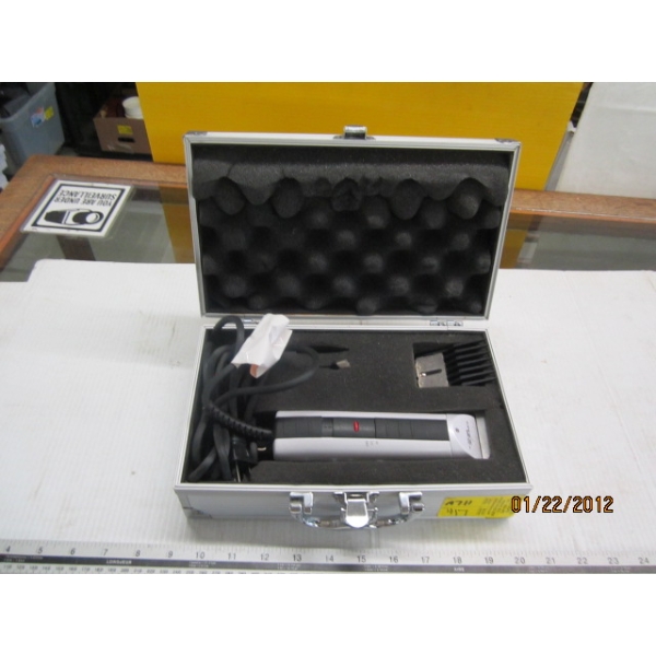 HAIR TRIMMER SET IN SILVER CASE