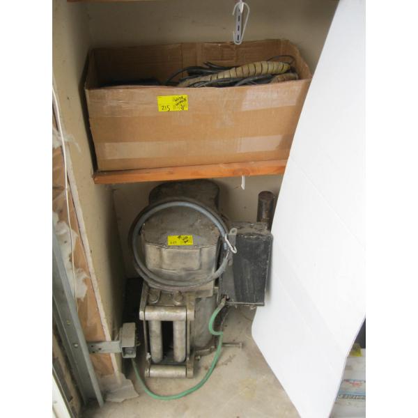 12V ELECTRIC WINCH - NO CABLE - W/BOX OF MISC. (CONTROLLERS, ETC.)
