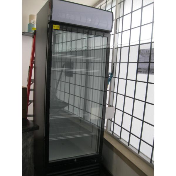 UPRIGHT DISPLAY COOLER - 28" WIDE