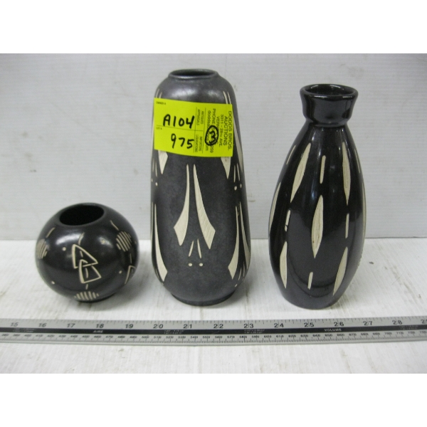 3 PIESCHE REIS E. GERMAN VASES