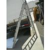 Image 2 : MULTI PURPOSE ALUMINUM STEP/EXTENSION LADDER