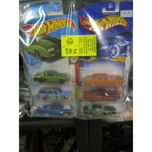 10 NEW HOTWHEELS CARS
