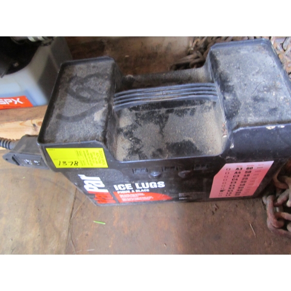 CONTAINER W/ICE LUGS, NOT FULL