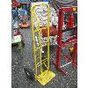 Image 1 : YELLOW HANDTRUCK