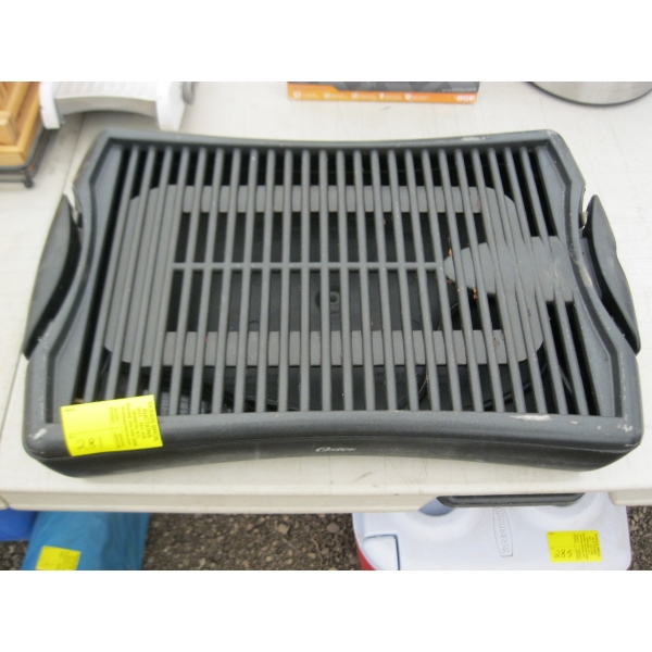 OSTER ELECTRIC GRILL
