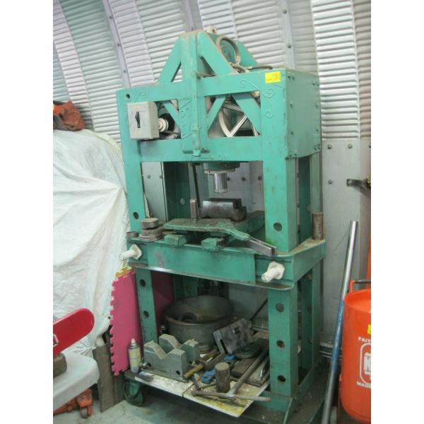 HEAVY DUTY ELECTRIC OVER HYDRAULIC PRESS ON CASTORS W/ACCESS.