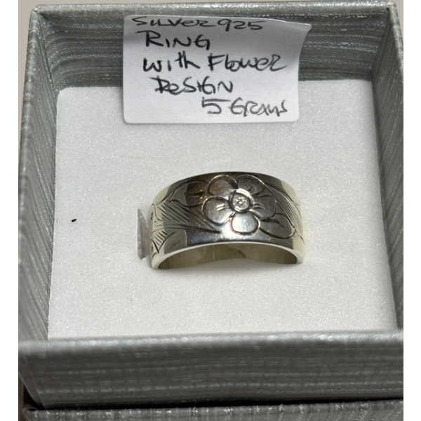SILVER .925 RING W/FLOWER DESIGN, 5G, SZ 8