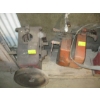 Image 2 : 3 VINTAGE ITEMS - GRINDER, ADD-ON FOR A HYDRAULIC PUMP, ETC.