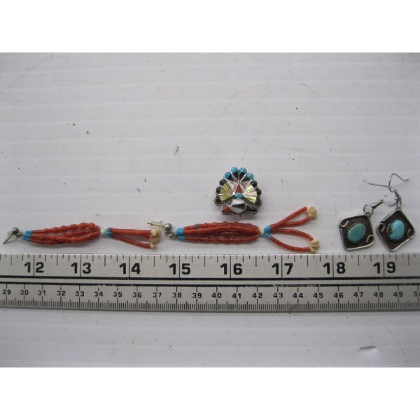 TURQUOISE & SILVER W/BEADED ENDS EARRINGS & PENDANT