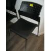 Image 2 : 8 STACKING CHAIRS