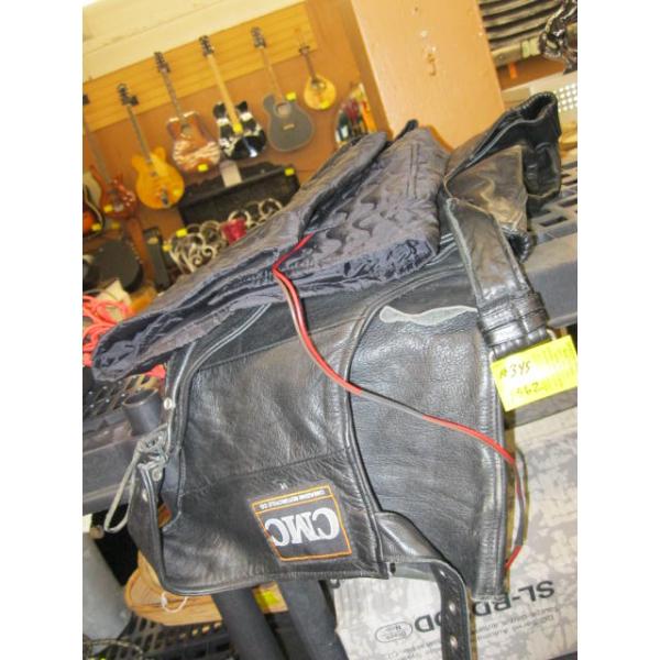 PAIR OF SZ M LEATHER MOTORCYCLE CHAPS & HEATED VEST