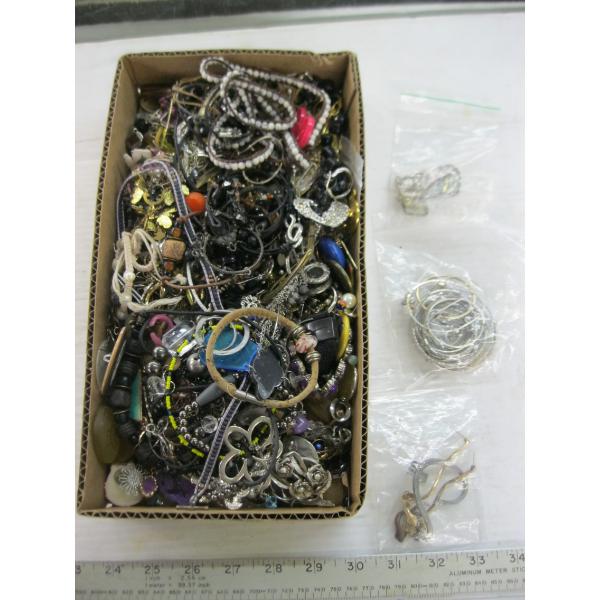 ASST. COSTUME JEWELLERY