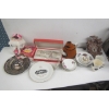 Image 1 : DISHES, DÉCOR & A CUCKOO CLOCK