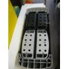 Image 3 : ADJUSTABLE STEP W/LEGS UNDERNEATH