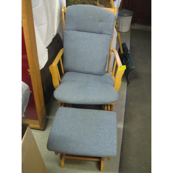 ROCKER/GLIDER W/OTTOMAN