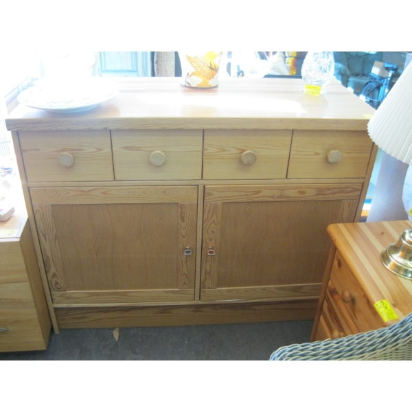 PINE 4 DRAWER 2 DOOR CABINET